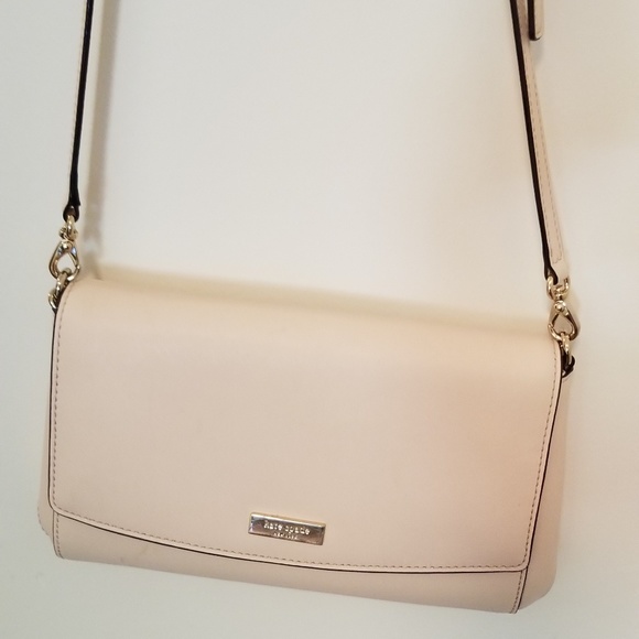 kate spade Handbags - Kate Spade pale pink crossbody bag